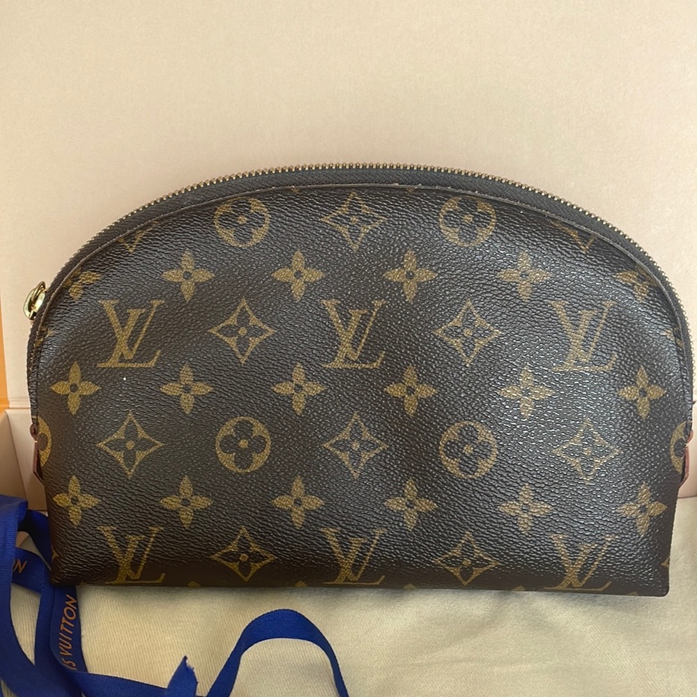 LOUIS VUITTON cosmetic bag